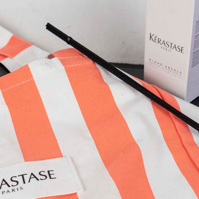 Aromatizador y bolso de Kerastase - imagen 2