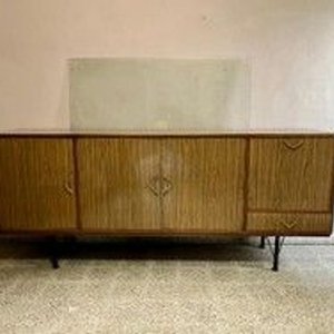 Aparador Trinchante Antiguo de Madera con Patas Metálicas - imagen 4