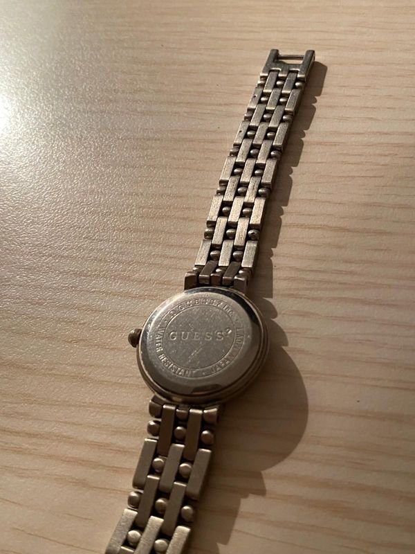 Reloj pulsera Guess original - imagen 3