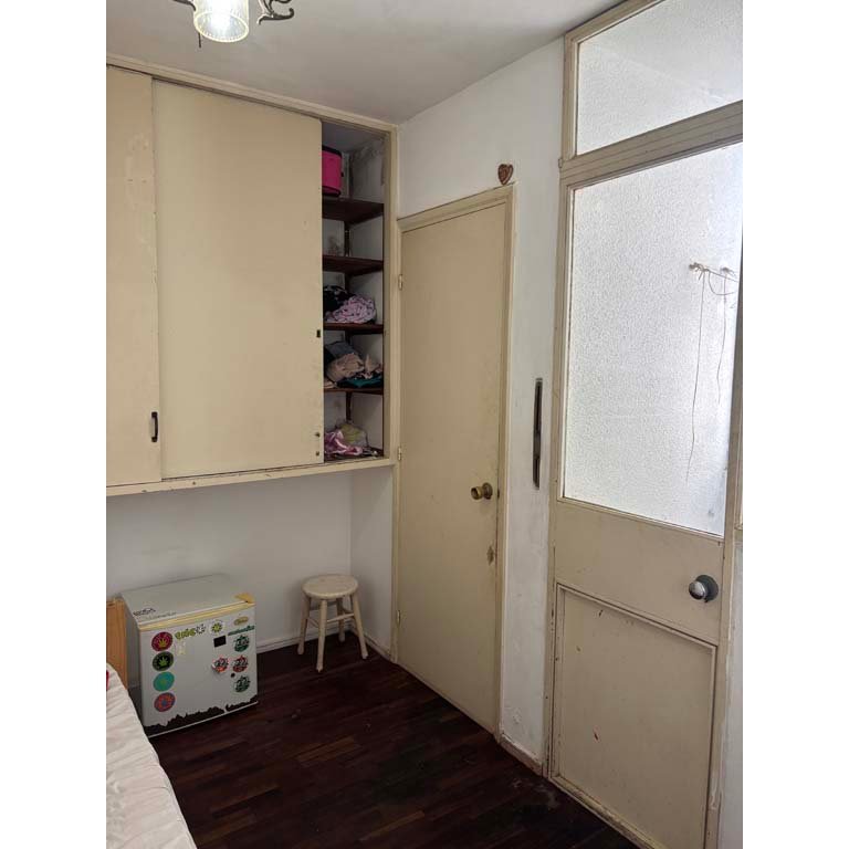 Item 2114421 - Image 1