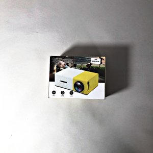 Lote anterior: Proyector LED Multimedia Compacto Blanco y Amarillo