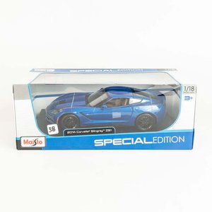 Lote anterior: Auto Corvette Stingaray Z51 2014 escala 1/18 colección Maisto en su caja original