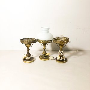 Lote de Tres Lámparas de Bronce con Pantalla de Opalina - imagen 2