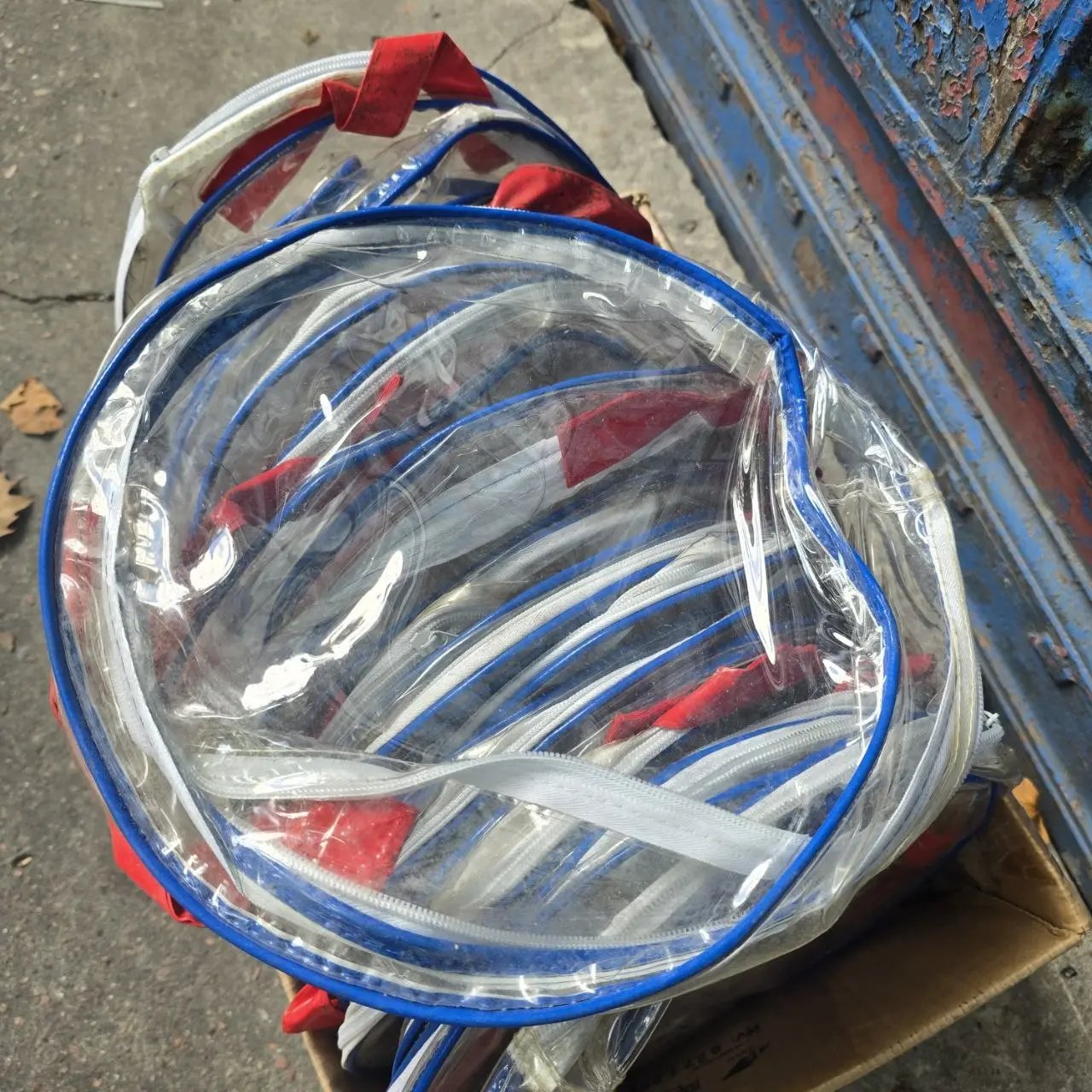 Cajas de plástico transparente con accesorios - imagen 2