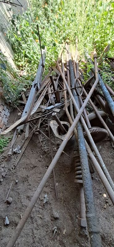 Lote de hierros y maderas de vagones de tren - imagen 1