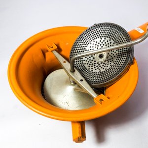 Cafetera Oster con Jarra de Vidrio y Puretera Moulinex con Accesorios - imagen 2