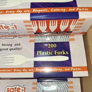 Lote siguiente: Cajas de 200 Tenedores Descartables Plásticos