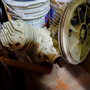Cabezal Compresor y Vibrador de Hormigón a Nafta con Manguera - imagen 5