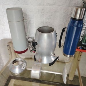 Lote de Cafetera Eléctrica Vintage y Dos Termos - imagen 5