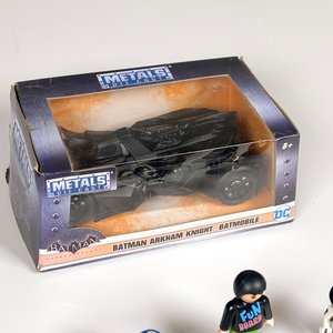Lote de Batimovil Batman Arkham Knight y Figuras Lego y Playmobil - imagen 5