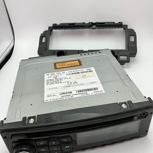 Autorradio original de fábrica (OEM), producido por Pioneer Corporation - imagen 2