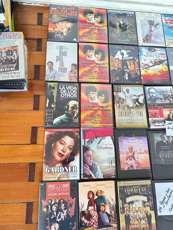Colección de 40 DVD con películas variadas - imagen 4