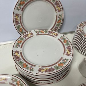 Juego de Porcelana China con Tazas, Platos y Bowls - imagen 2