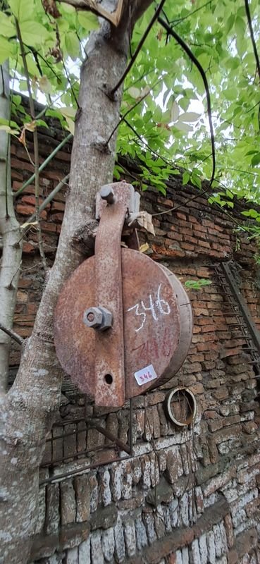 Item 880901 - Image 0