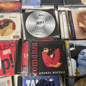 Lote de 50 CDs de Música Clásica y 11 Juegos de PlayStation - imagen 16