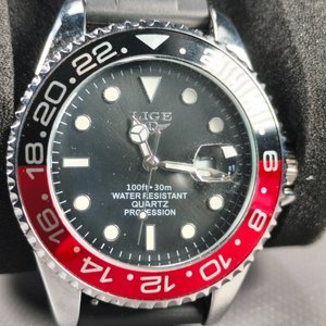 Reloj LIGE Negro con Bisel Rojo, Malla de Goma, Nuevo - imagen 3