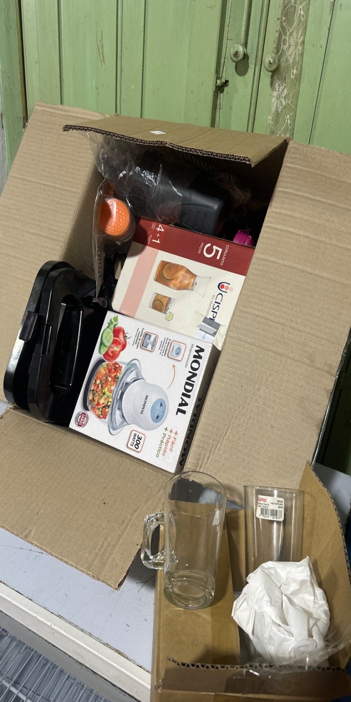 Varios Artículos Domésticos y de Cocina en Caja