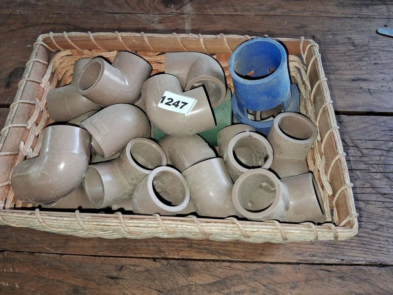 Lotes de codos sanitarios en PVC - imagen 2