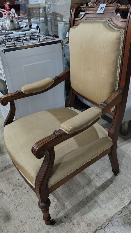 Silla estilo Luis XV en madera y tapicería - imagen 3