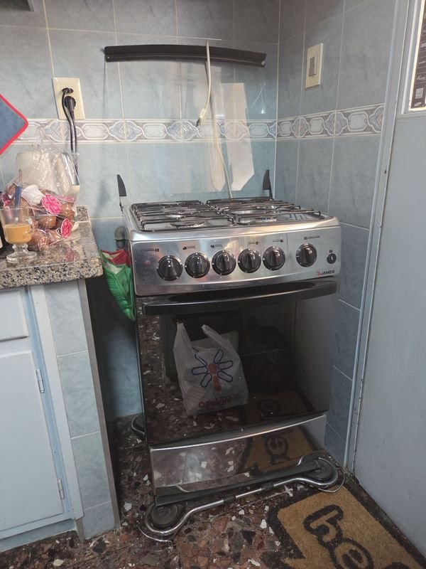 Item 891890 - Image 0