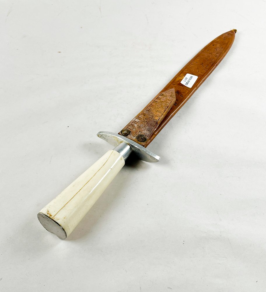 Facon Antiguo con Vaina de Cuero - Hoja de 27 cm