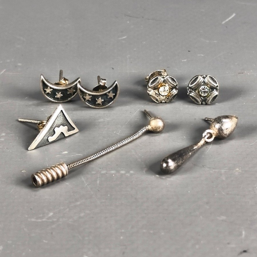 Item 16338 - Image 0