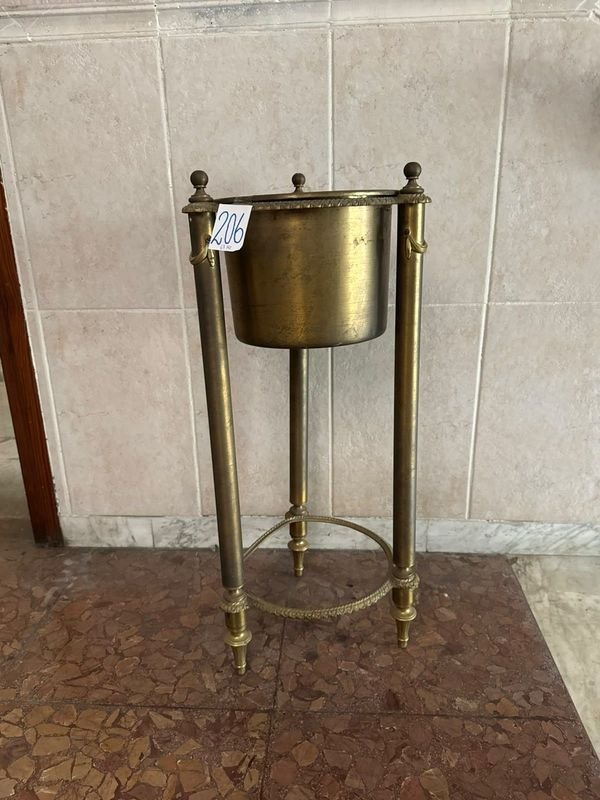 Pedestal de Bronce con Portamaceta Estilo Clásico