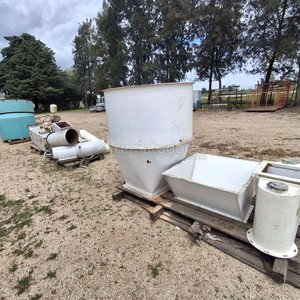 Lote anterior: Tolva Metálica Industrial Grande para Granos o Materiales a Granel