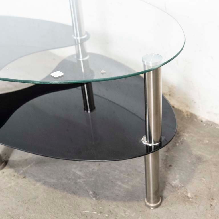 Mesa de living oval con patas cromadas y estantes de vidrio - imagen 2