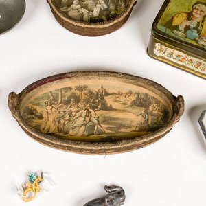 Lote de 8 piezas: Ánfora decorativa, caja antigua, termómetro, figuras y más - imagen 3