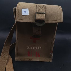 Bolso de Primeros Auxilios Militar "Kit First Aid" Caqui - imagen 3