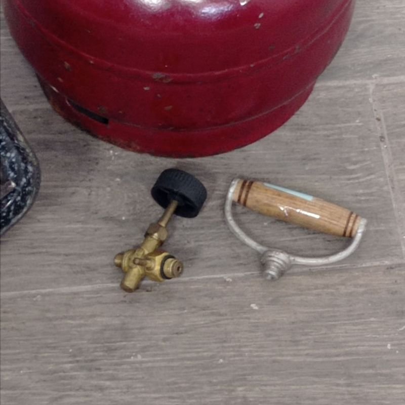 Garrafa de 3Kg en buen estado con accesorios - imagen 2