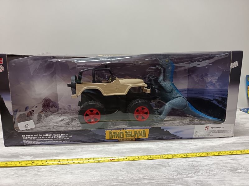 Item 896373 - Image 0