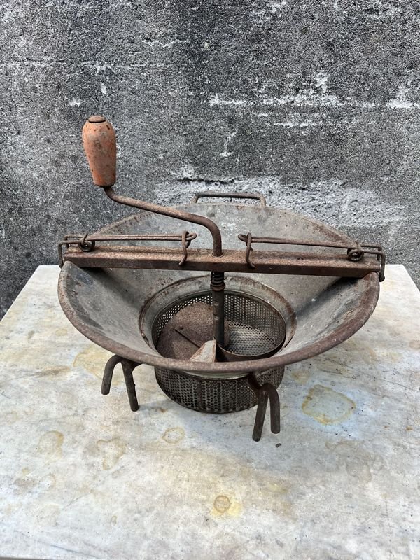 Lote siguiente: Moldedora de legumbres industrial para venta