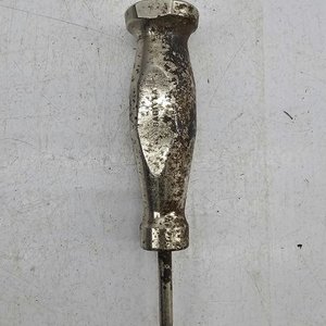 Punzón de Metal Vintage para Marcar o Perforar - imagen 2