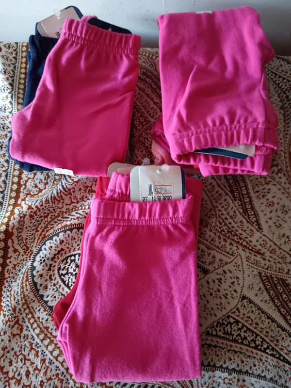 Lotes de calzas para bebé con felpa - imagen 2