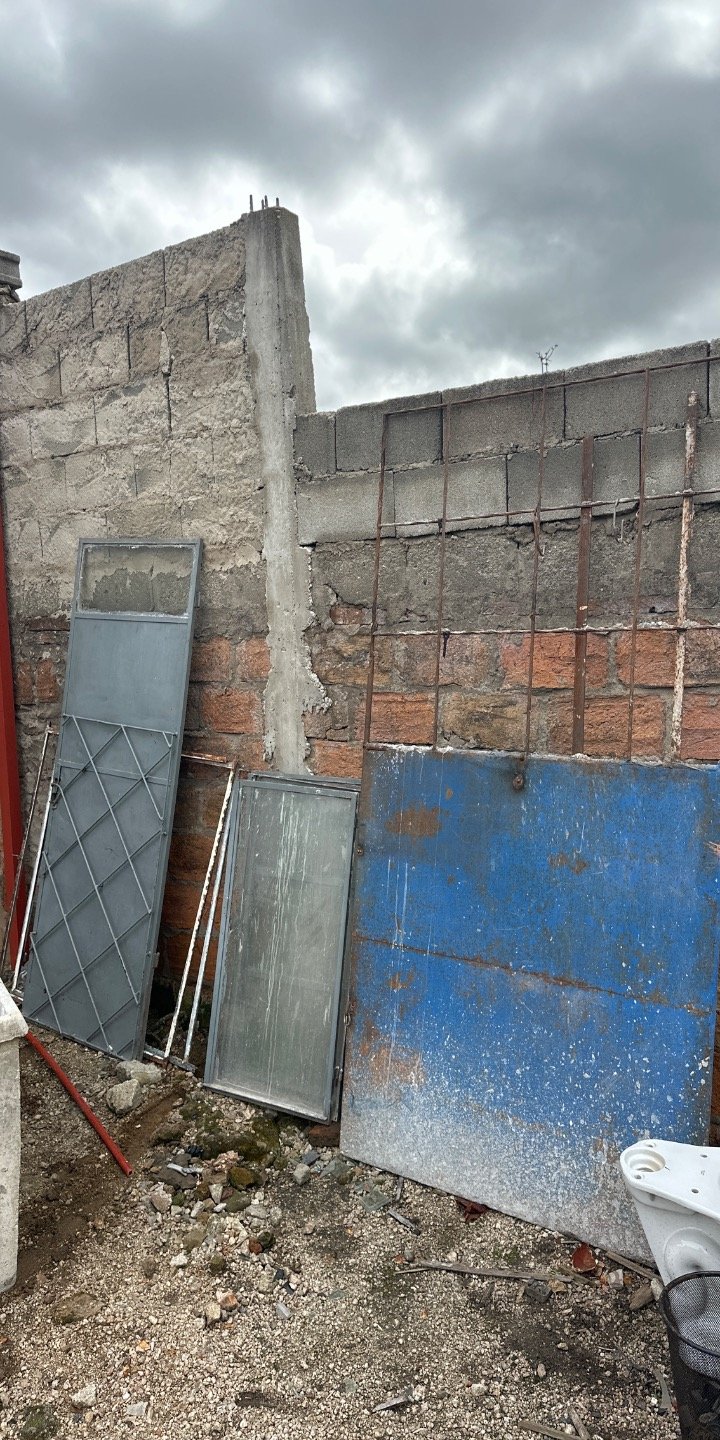 Portón puerta ventana