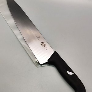 Cuchillo Profesional Victorinox Hoja Ancha Negra Made in Switzerland - imagen 5