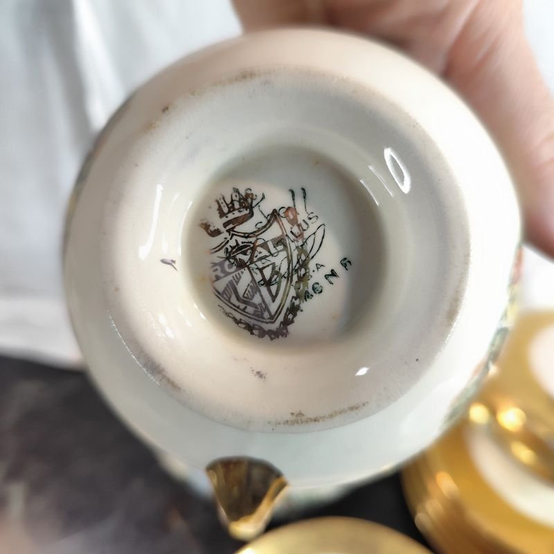 Set de té bañado en oro 22 kt. - Hermoso conjunto de porcelana - imagen 7