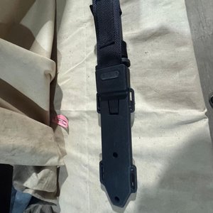 Cuchillo Táctico Columbia Negro con Funda - imagen 4
