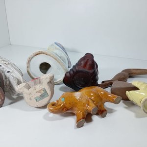 Lote de Figuras Decorativas de Animales: Búho, Elefante, Cisne, Loro y Tucán - imagen 3