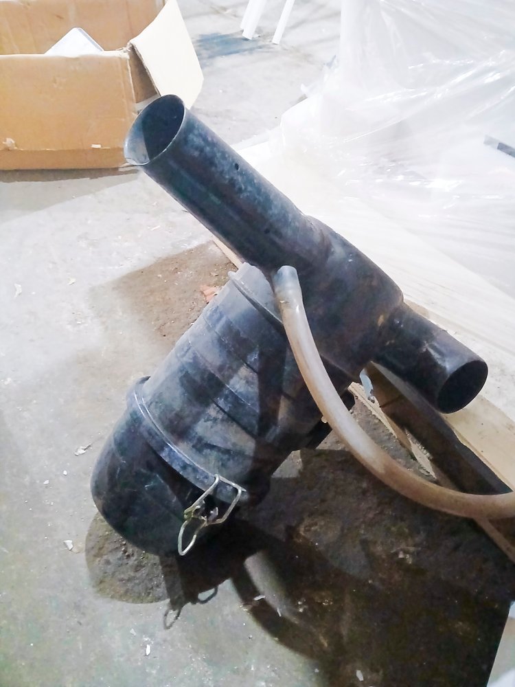 Conjunto de herramientas y accesorios para construcción - imagen 2