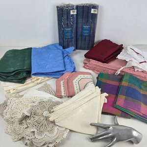 Lote anterior: Lote de Manteles y Servilletas de Tela y Crochet