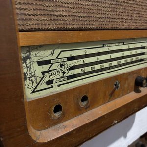 Radio a Válvulas Punktal Antigua de Mesa - Década del 50 - imagen 3