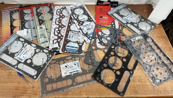 Lote siguiente: Kit de gafas para motores de automóvil