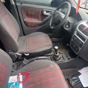 Chevrolet Montana 1.8 Pickup Negra - imagen 14