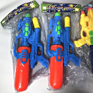 Pack de 4 Pistolas de Agua de Colores para Niños - imagen 3