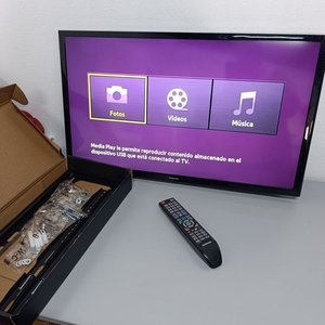 Televisor Samsung LED HD 32" Modelo UN32J4000DG con Control y Soporte de Pared - imagen 3