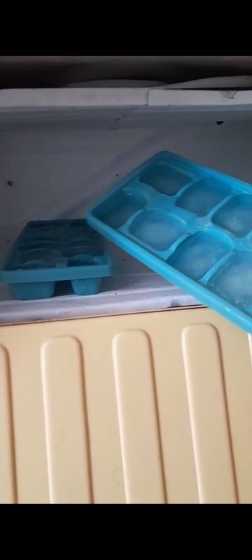 Heladera Funcionando con Congelador y Temperatura Control - imagen 11