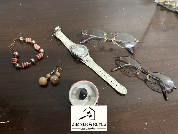 Pulsera, Anillo, Reloj y Lentes de Lectura